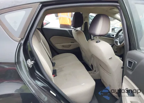 2015 Ford Fiesta Se z USA, uszkodzony, nr VIN 3FADP4EJ1FM152631